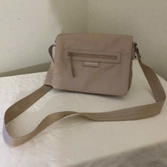 longchamp neo messenger bag
